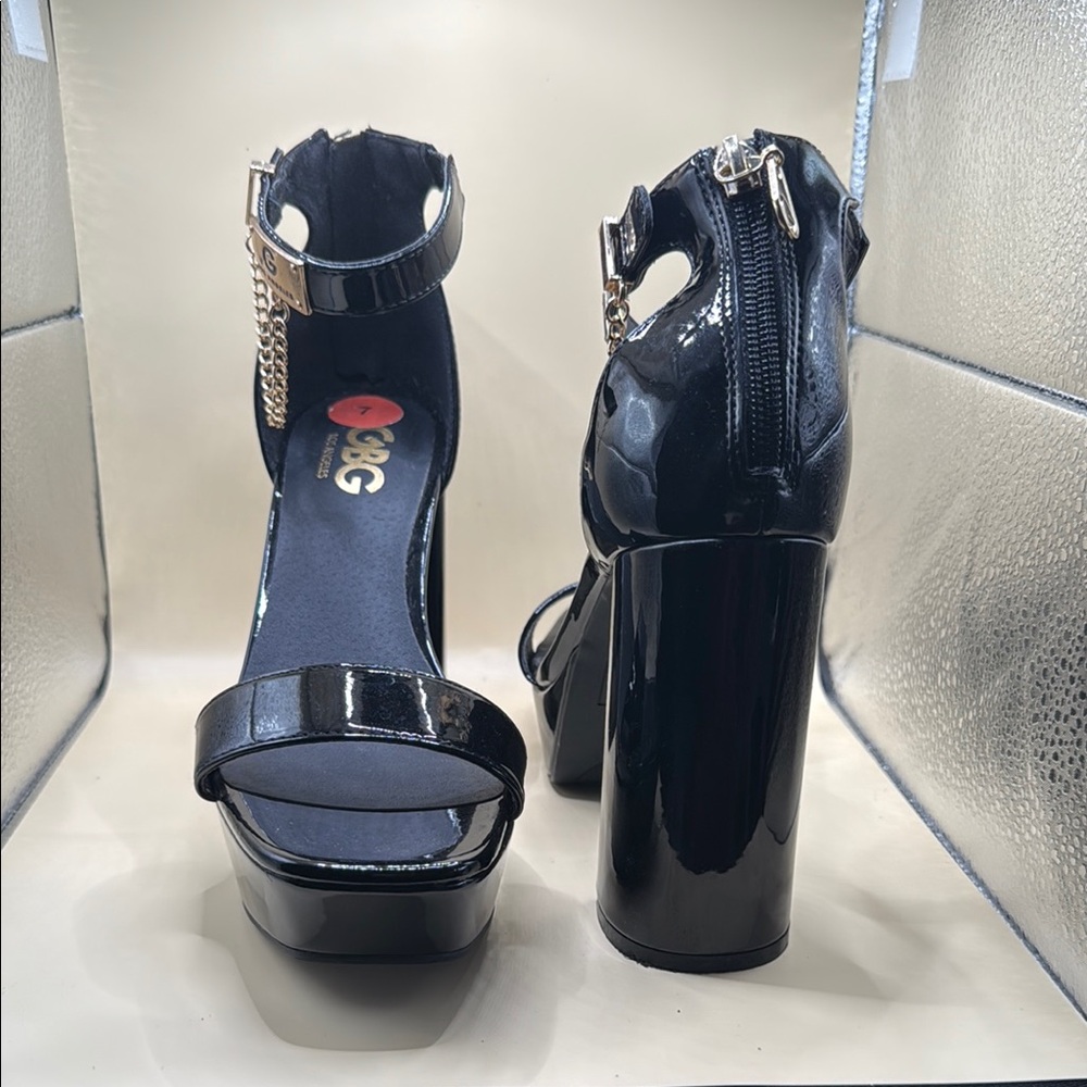 D&G Black Patent Leather Chain Detail Heels